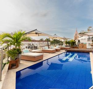 PASADIA T𝘰𝘥𝘰𝘴 𝘭𝘰𝘴 𝘥í𝘢𝘴 𝘦𝘯 𝙐𝙧𝙖𝙣𝙞𝙖 𝙍𝙤𝙤𝙛𝙩𝙤𝙥!